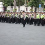Polrestabes Surabaya Siaga Libur Panjang Kapolrestabes Surabaya Pastikan Situasi Kamtibmas Tetap Kondusif Polrestabes Surabaya Siaga Libur Panjang Kapolrestabes Surabaya Pastikan Situasi Kamtibmas Tetap Kondusif