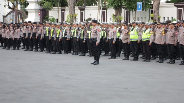 Polrestabes Surabaya Siaga Libur Panjang Kapolrestabes Surabaya Pastikan Situasi Kamtibmas Tetap Kondusif