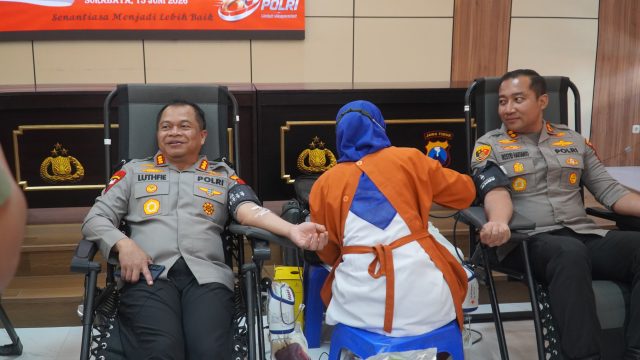 Semangat Kepedulian HUT Bhayangkara ke-80 Diwujudkan? Polrestabes Surabaya Gelar Donor Darah Massal Libatkan 200 Peserta