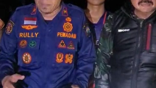 Warga Hilang Saat Berwisata Alam, Damkarmat Lamsel Melakukan Pencarian, Rully : Sudah Ditemukan Dengan Selamat !!