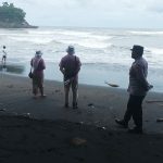 Layanan Pengamanan Polres Blitar Patroli Dialogis di Wisata Pantai Serang Layanan Pengamanan Polres Blitar Patroli Dialogis di Wisata Pantai Serang
