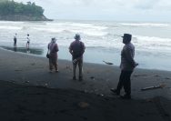 Layanan Pengamanan Polres Blitar Patroli Dialogis di Wisata Pantai Serang