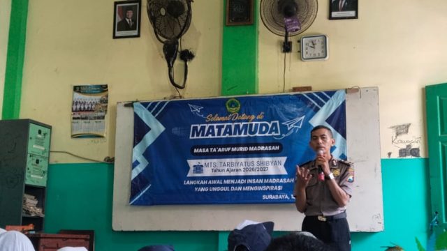 Aiptu Khoirul Bhabinkamtibmas Polsek Asem Rowo Memberi Edukasi Tentang Kenakalan Remaja Bullying Disekolah MTS Tarbiyatus