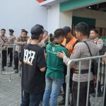 Polrestabes Surabaya Siapkan 2, 616 Personel Untuk Amankan Pertandingan Persebaya vs PSIS Semarang di Stadion GBT Polrestabes Surabaya Siapkan 2, 616 Personel Untuk Amankan Pertandingan Persebaya vs PSIS Semarang di Stadion GBT