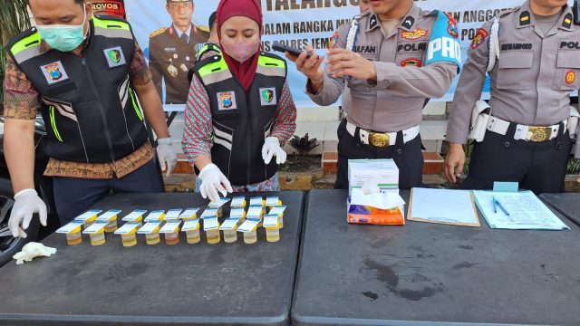 Wujudkan Institusi Bersih, Propam Polda Jatim Gelar Deteksi Dini Narkoba dan Judi Online di Polres Jember