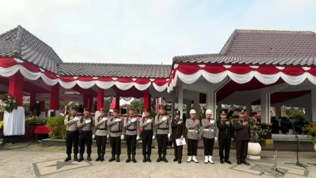 ‎Senin 17 Agustus 2026 — Upacara HUT RI ke-81 Bojonegoro Dipimpin Langsung oleh Kapolsek Kasiman