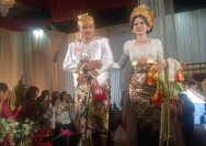 Keluarga Besar Tetty Tambayung Menggelar Acara Pertunangan Lia Dan Deva di Hotel Sheraton Surabaya