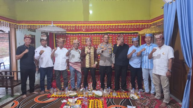 Silaturahmi di Lamban Balak, Kapolres Lampung Selatan Bangun Kemitraan dengan Tokoh Adat