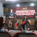 Diburu Polisi, Dua Pelaku Curanmor di Kalianda Akhirnya Berhasil Ditangkap di Dua Kasus Berbeda Diburu Polisi, Dua Pelaku Curanmor di Kalianda Akhirnya Berhasil Ditangkap di Dua Kasus Berbeda