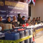 Polres Probolinggo Ungkap Kejahatan Jalanan dan Peredaran Miras Lintas Daerah, Amankan Sejumlah Tersangka Polres Probolinggo Ungkap Kejahatan Jalanan dan Peredaran Miras Lintas Daerah, Amankan Sejumlah Tersangka