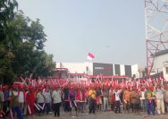 "Kami Juga Upacara !" 500 Abang Becak Merahkan Halaman Studio Radio Andika Kediri