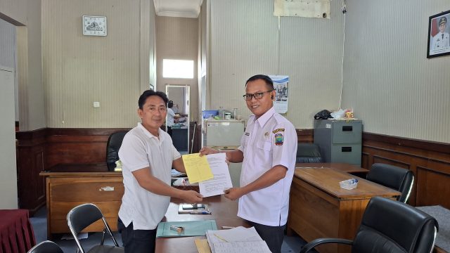 Berkaitan Menolaknya Rencana (Geotermal) di Gunung Rajabasa,  Segekhi Suku Resmi Serahkan Surat Permohonan RDP ke DPRD