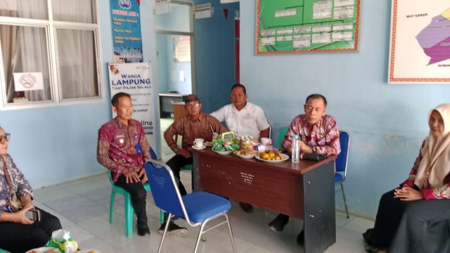 Guna Menampung Aspirasi Warga Secara Langsung, Wabup Lampung Utara  Ngantor di Kecamatan