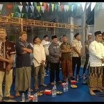 Warga Banyu Urip Wetan 3C, Tampak Antusias Mengikuti Rangkaian Acara Peringati Maulid Nasi SAW Dengan Tema Teladan Nyata Dalam Kehidupan Bermasyarakat