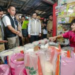 Satgas Pangan Polda Jatim Sidak Pasar Pucang, Usut Beras Premium di Atas HET Satgas Pangan Polda Jatim Sidak Pasar Pucang, Usut Beras Premium di Atas HET