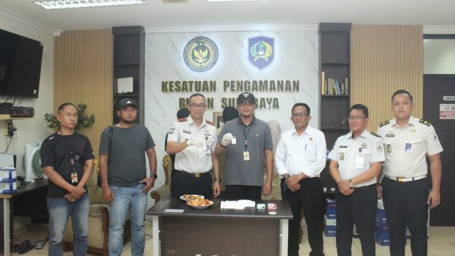 Petugas Rutan Kelas I Surabaya Gagalkan Penyelundupan Barang Kristal Putih Yang  Diduga Narkoba Jenis Sabu
