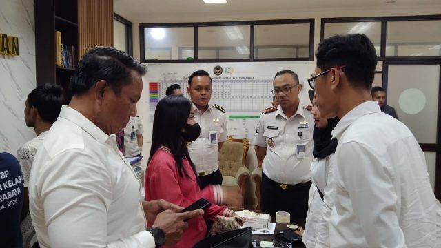 Rutan Kelas I Surabaya Gagalkan Penyelundupan Sabu Lewat Pengunjung, Barang Disembunyikan di Tas Jahitan