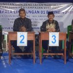 4 Calon Kaling Beringin Jaya Menyampaikan Visi - Misi, Camat dan Lurah : Semoga Tetap Guyub, Rukun Untuk Membangun Lingkungan yang Sejahtera 4 Calon Kaling Beringin Jaya Menyampaikan Visi - Misi, Camat dan Lurah : Semoga Tetap Guyub, Rukun Untuk Membangun Lingkungan yang Sejahtera