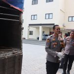 Solar Subsidi Diduga Ditimbun, Polisi Amankan 2.500 Liter di Tanjung Bintang Solar Subsidi Diduga Ditimbun, Polisi Amankan 2.500 Liter di Tanjung Bintang