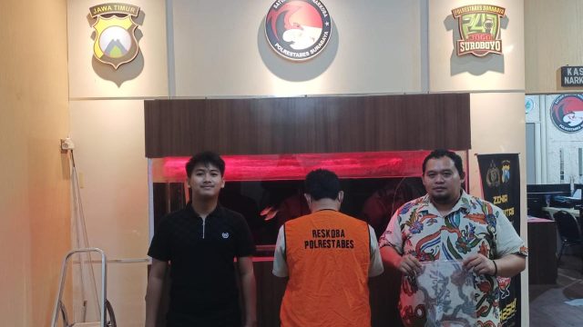 Pengedar Sabu Dupak Keok Dibekuk Satres Narkoba Polrestabes Surabaya 17 Poket Berhasil Diamankan