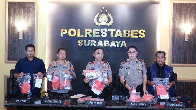 Kapolrestabes Surabaya Bersama Kapolda Jatim Berhasil Amankan 11 Orang Terkait Dugaan Upaya Memicu Kericuhan di Tengah Aksi Mahasiswa Surabaya